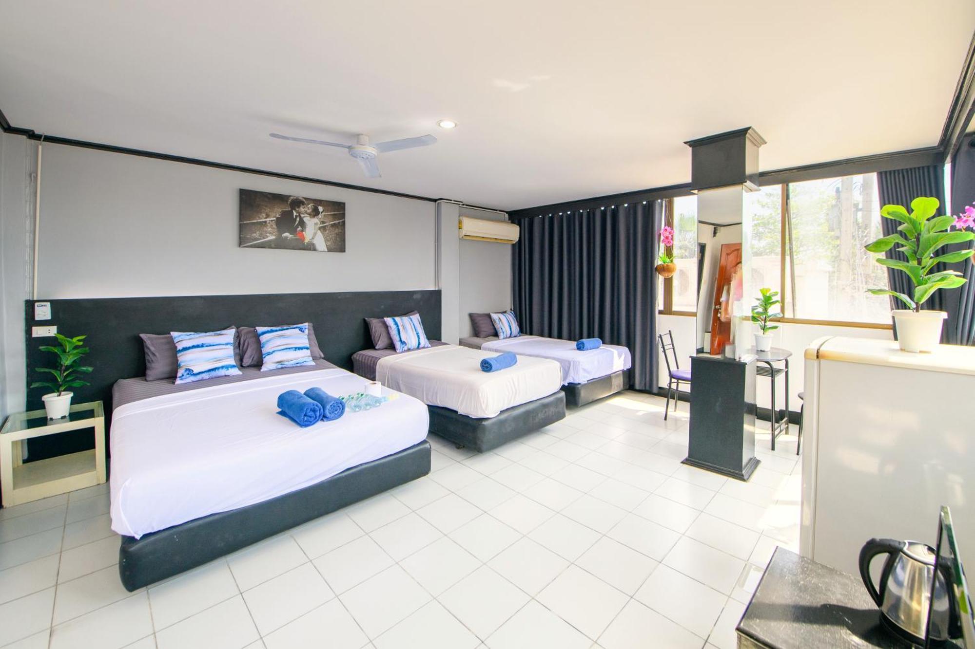 Happy Jomtien - Beachfront Номер фото